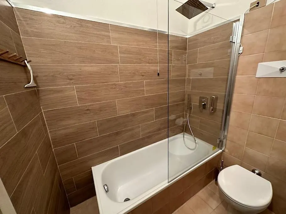 Casa Del Tramonto-Golden House Apartman Dosso  0*, Dosso (Bergamo) Olaszország